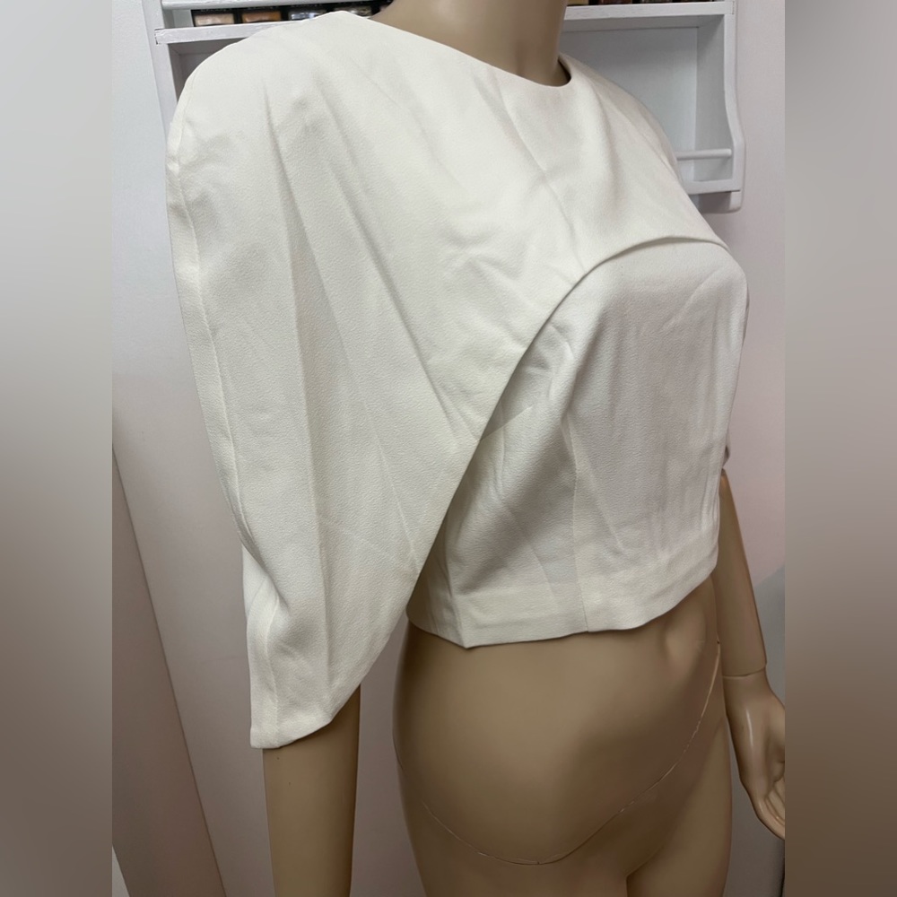LOWEST PRICE‼️Badgley Mischka Shoulder Cape top